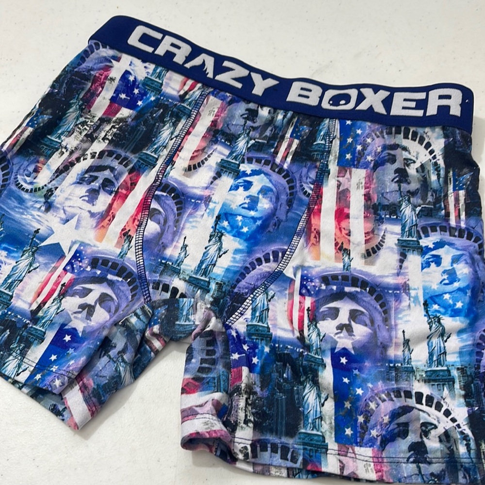 New crazy boxers Med.